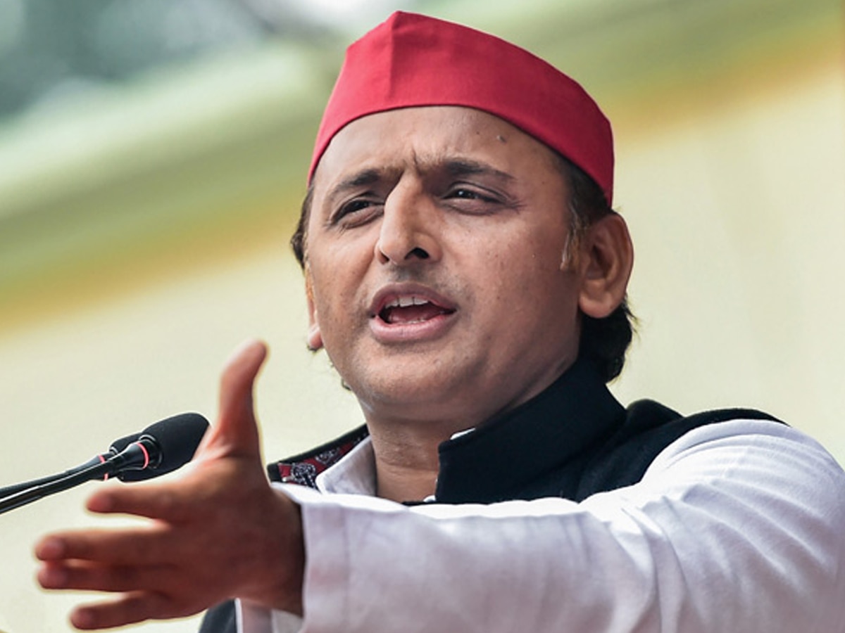 Akhilesh Yadav: इस समुदाय के लोगों का वोट पाना चाहते हैं अखिलेश, एक तीर से दो निशाना लगाने में जुटे 