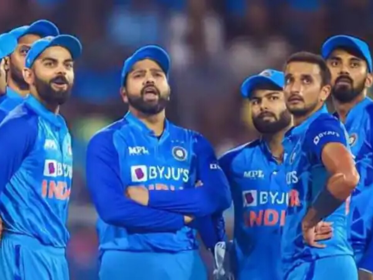 IND vs WI: वेस्टइंडीज टी-20 सीरीज के लिए हरभजन सिंह ने चुनी टीम, इन सीनियर खिलाड़ियों को किया बाहर