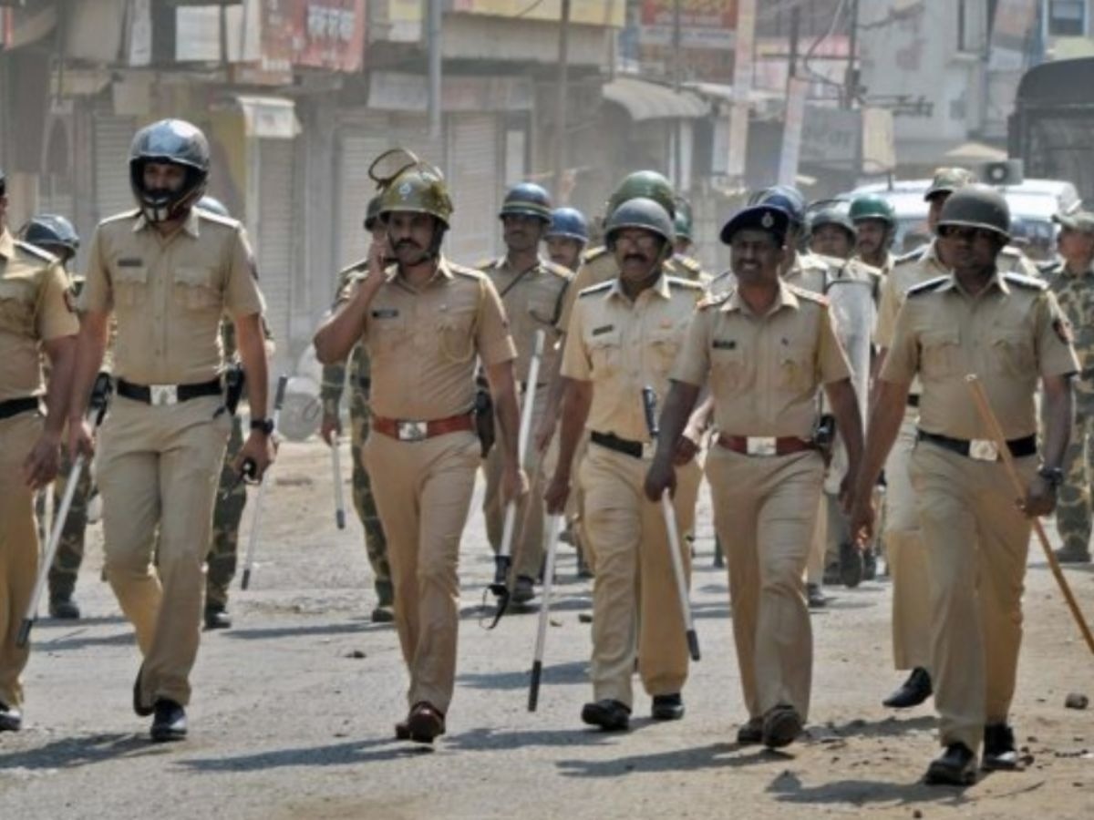 भारत में आई दंगों की संख्या में बड़ी गिरावट, 50 साल में सबसे बेहतर हालात, देखें क्या कहती है रिपोर्ट?