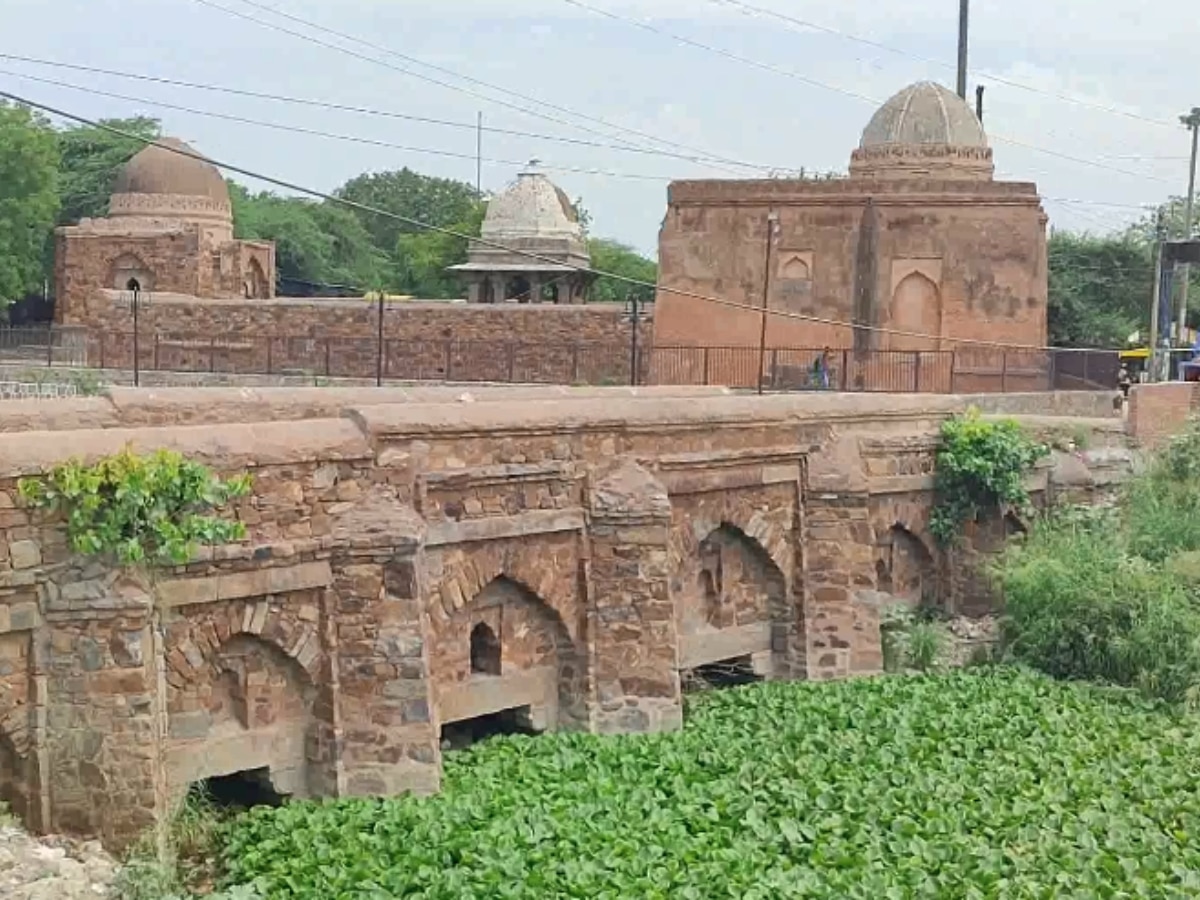 Delhi History: कैसे पड़ा दिल्ली के वजीराबाद का नाम, जानें इसके किले और पुल की अनसुनी कहानी 