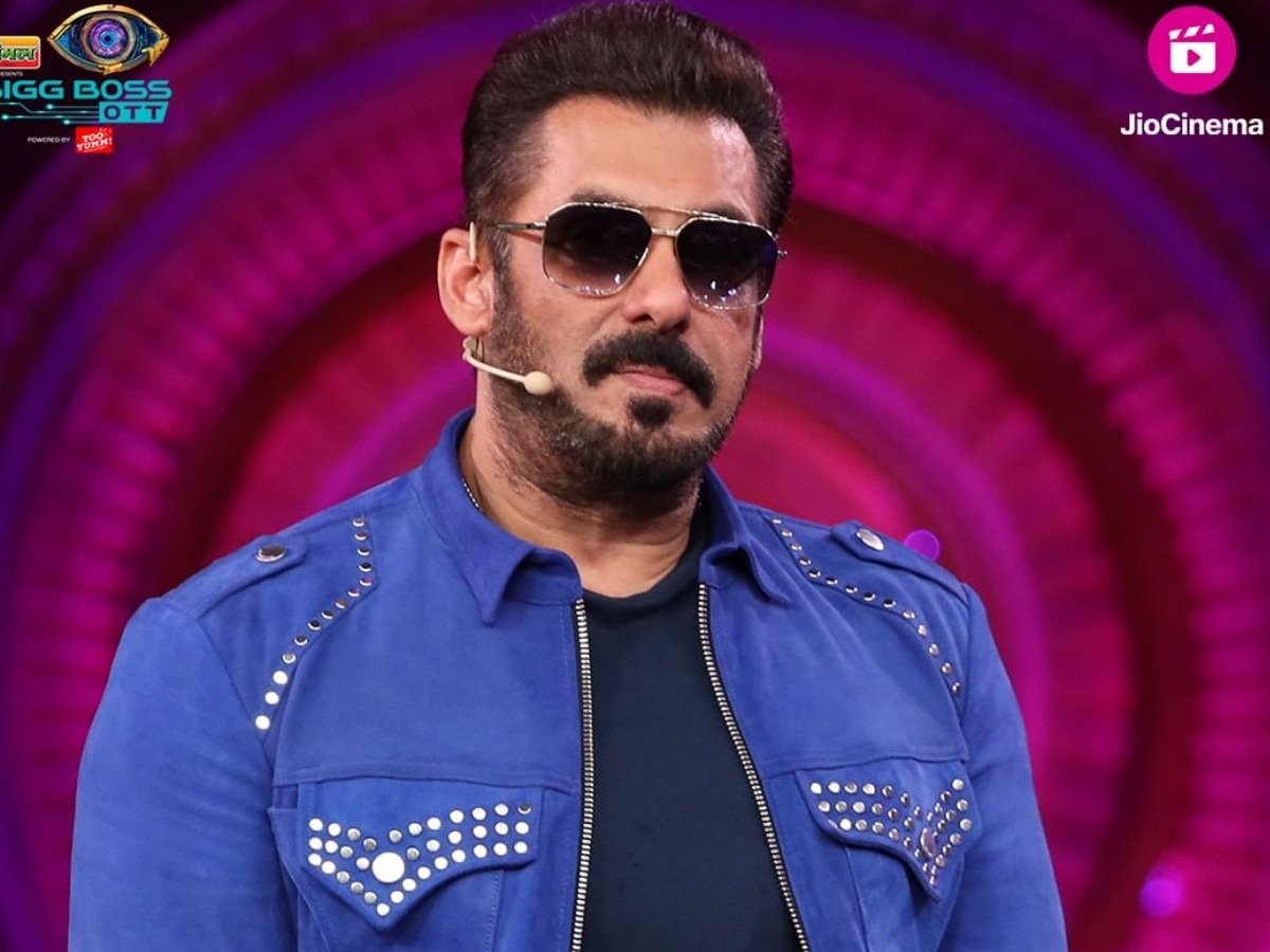 Bigg Boss OTT 2 Grand Premiere LIVE: शो की आखिरी कंटेस्टेंट को देख लगा झटका, ट्वीस्ट ने उड़ाए होश