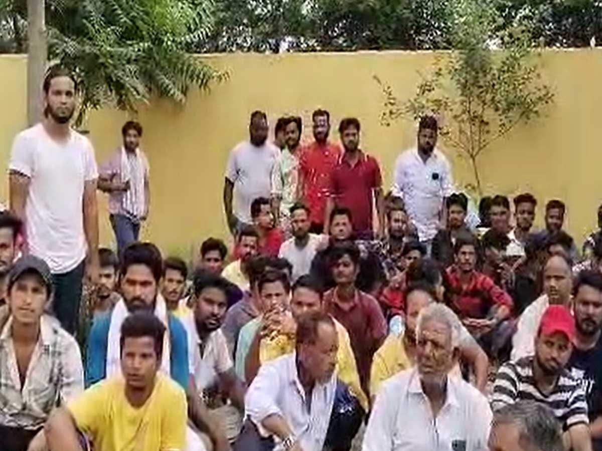 नोहरपुर में साइड ना देने को लेक 2 समुदाय के युवकों में झगड़ा, पुलिस ने कराया शांत
