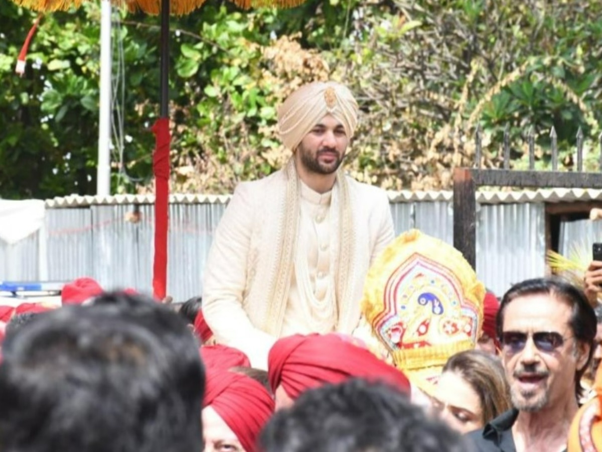 Karan Deol Wedding: धूमधाम से निकली करन देओल की बारात, जमकर नाचे धर्मेंद्र, बॉबी देओल