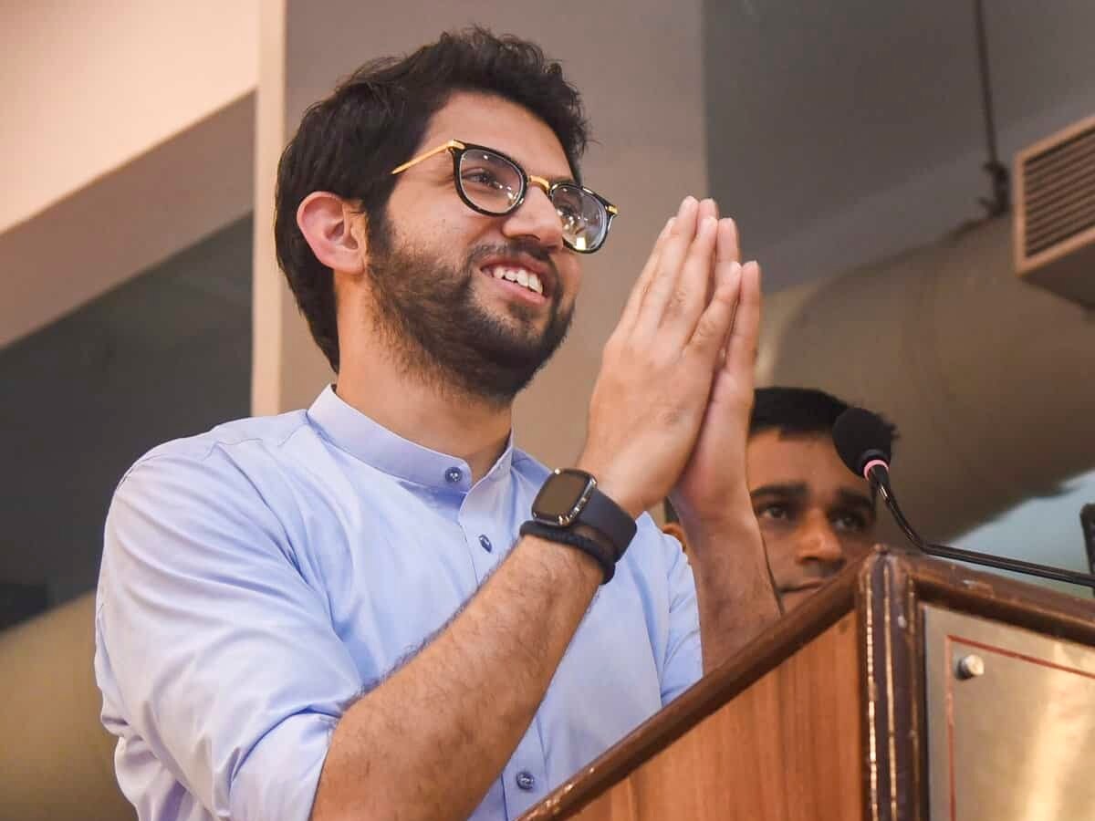 Shivsena Aditya Thackeray Attacks Maharashtra CM Eknath Shinde On ...