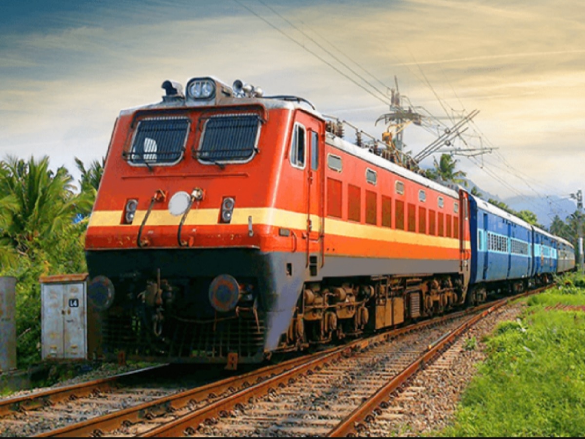 Train Update: झारखंड में इन ट्रेनों का रूट होगा डायवर्ट, देकें पूरा अपडेट