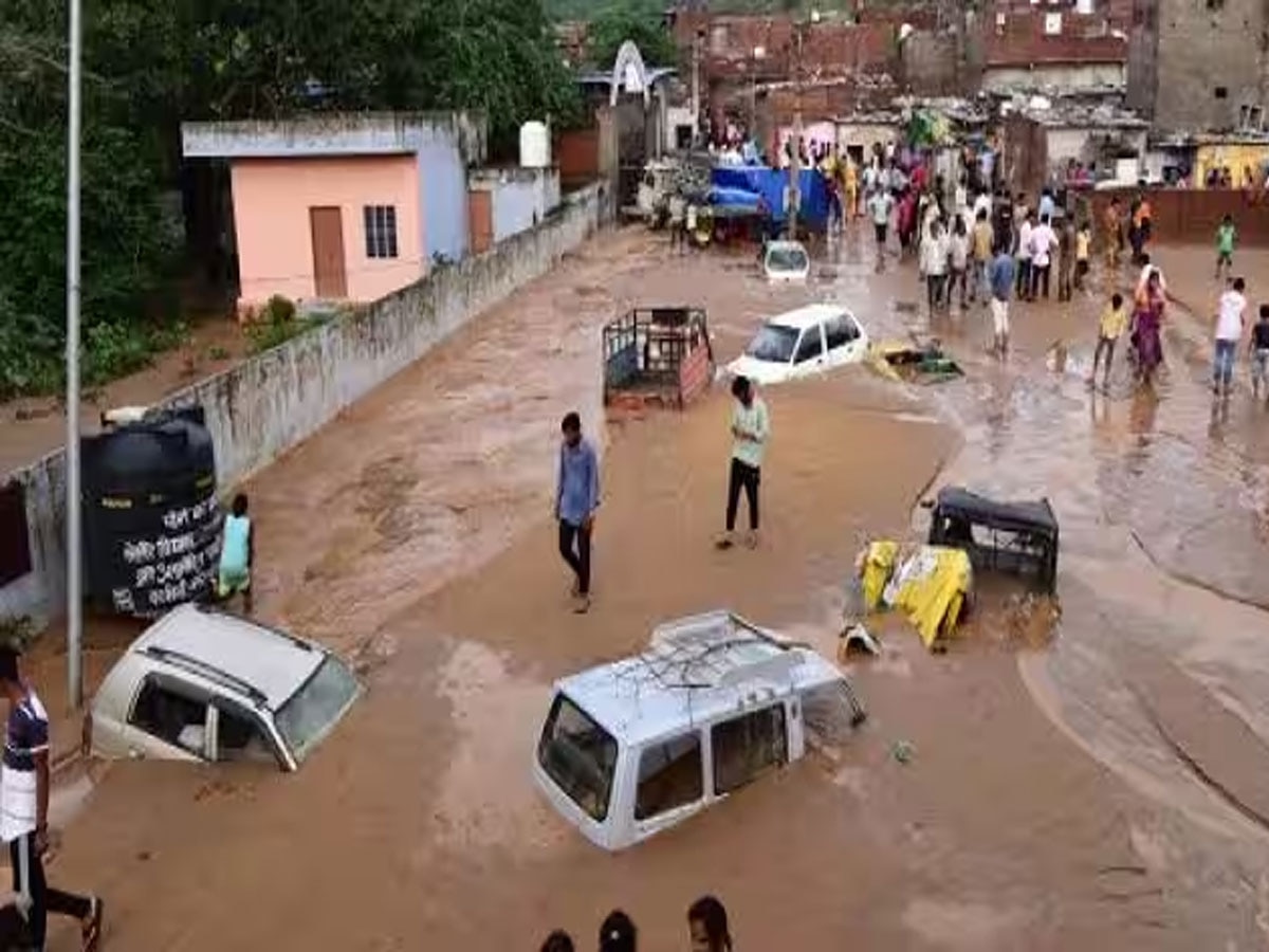 Rajasthan Weather News: राजस्थान में चक्रवाती तूफान बिपरजॉय ने मचाई तबाही, कई इलाकों में आई बाढ़! 