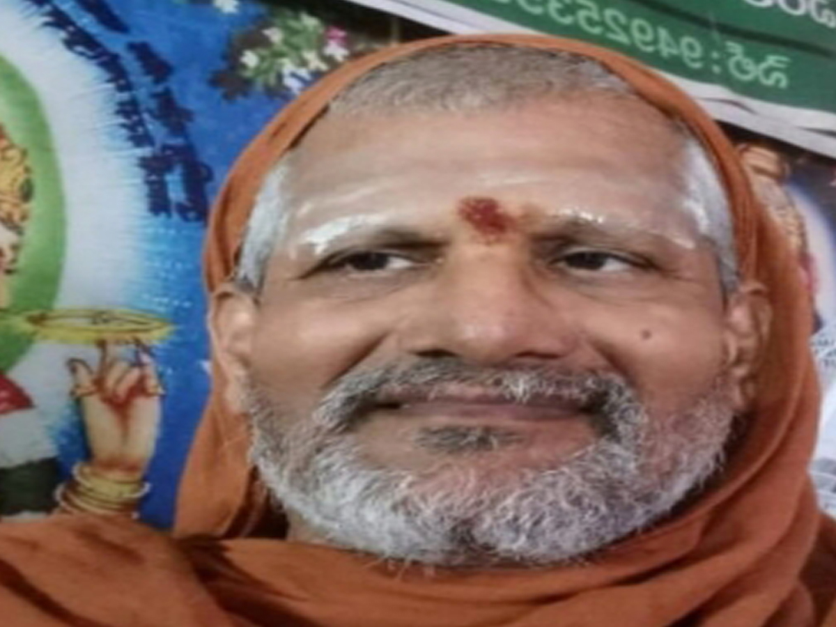 1892799 swami new Sexual harassment of a minor girl in the ashram for two years This religious leader was caught by the police | दो साल तक आश्रम में नाबालिग लड़की का किया यौन उत्पीड़न!