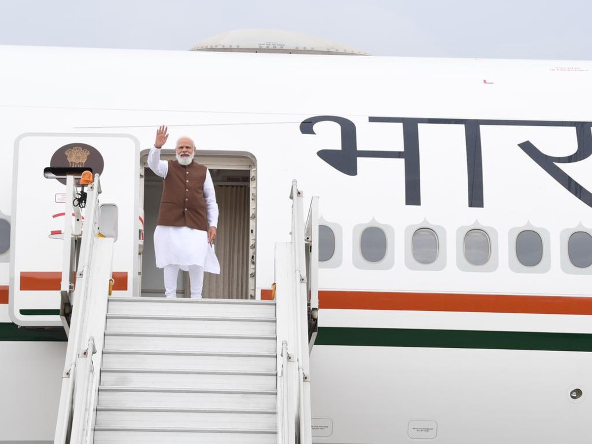 pm modi special plane know the features and power of air india one by ...