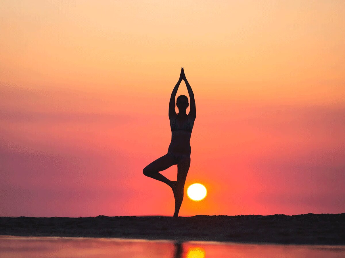 International Yoga Day 2023: शरीर और मन को शांत रखता है योगा, जानें कब और क्यों हुई थी इसकी शुरुआत