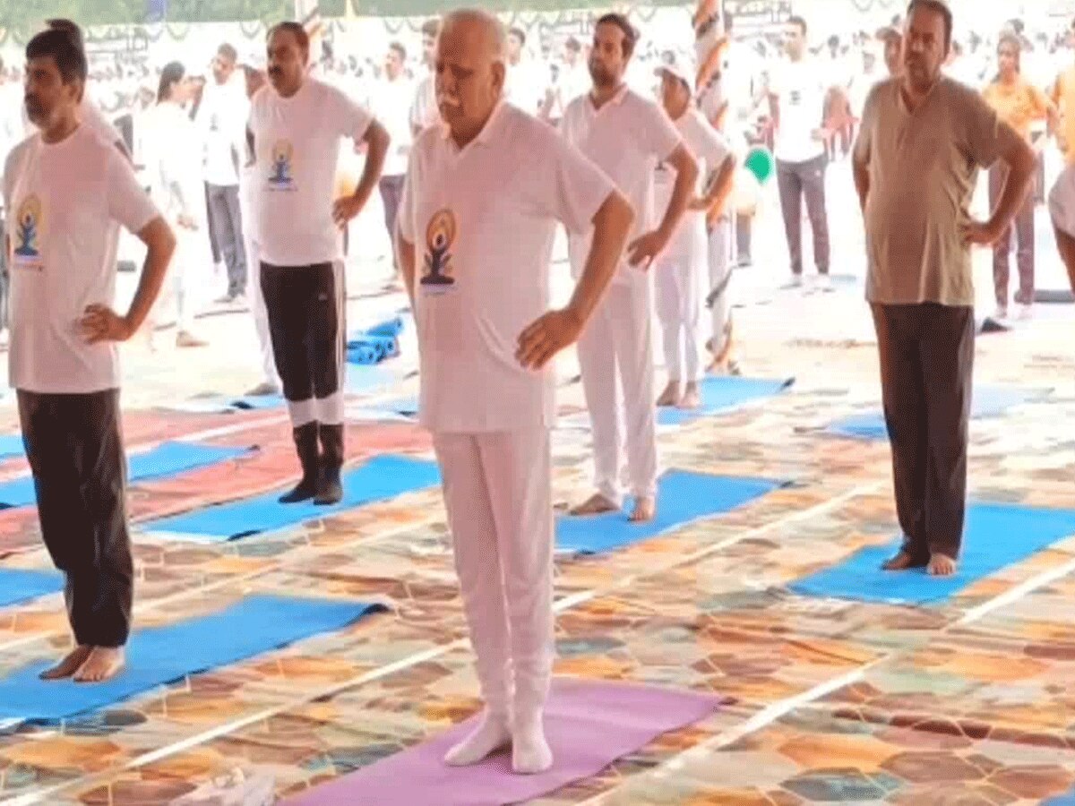 Yoga Day 2023: मनोहर लाल ने किसानों से की अपील, बोले- योग को अपने जीवन का हिस्सा बनाएं