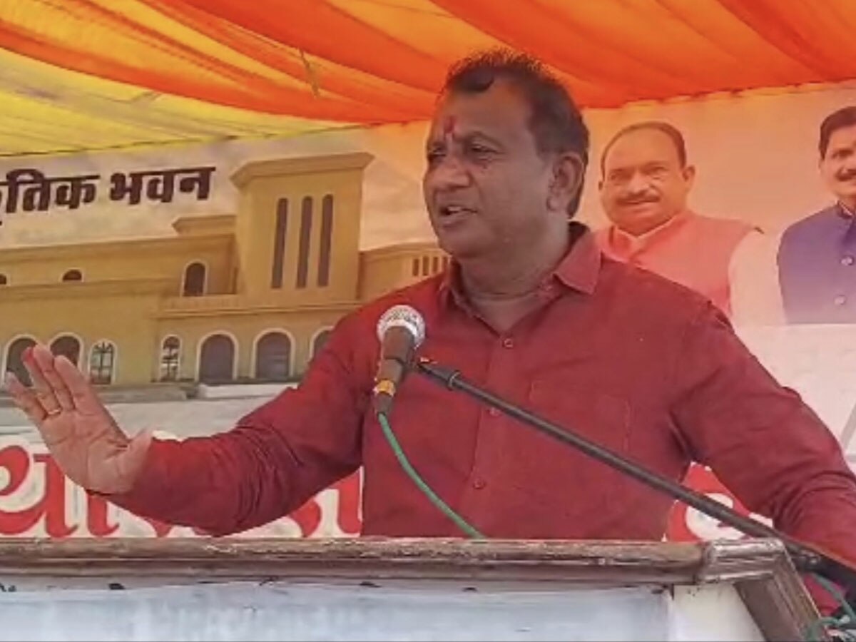 Dungarpur: सागवाड़ा में 5 करोड़ के सांस्कृतिक भवन का शिलान्यास, टीएडी मंत्री ने रखी आधारशिला