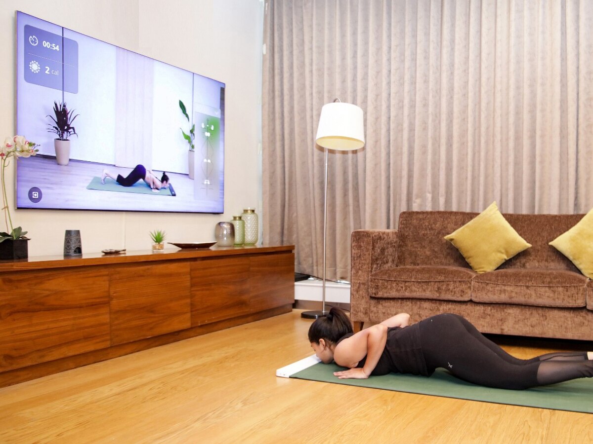 Yoga घर-घर तक पहुंचाने के लिए Samsung ने बनाया मास्टर प्लान, लोगों को फिट रखने का है उद्देश्य 