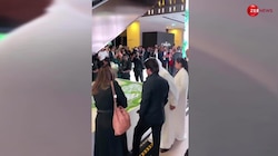 द ओएसिस की Unveiling कर रहे थे Shahrukh Khan, पीछे से फैन ने आकर मांग लिया ऑटोग्राफ, फिर...