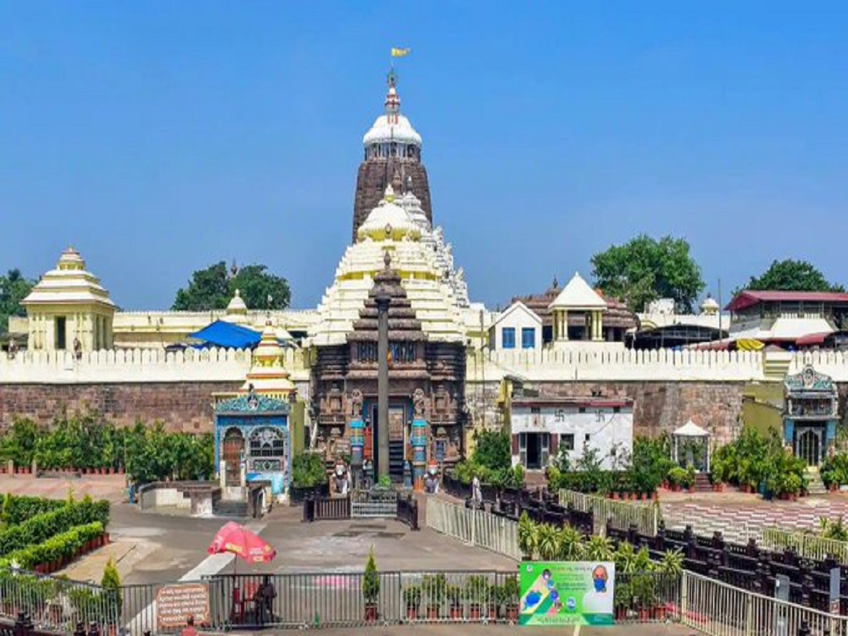 Puri News: ଏବେ ରୂପାରେ ଝଲସିବ ସିଂହଦ୍ଵାର, ପ୍ରସ୍ତୁତି ଜୋରଦାର୍ Puri News: ଏବେ ରୂପାରେ ଝଲସିବ ସିଂହଦ୍ଵାର, ପ୍ରସ୍ତୁତି ଜୋରଦାର୍