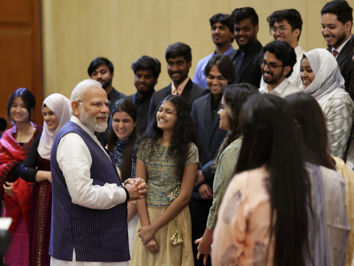 Pm Narendra Modi Visit Al Hakim Mosque In Cairo Egypt See Photos | PM ...