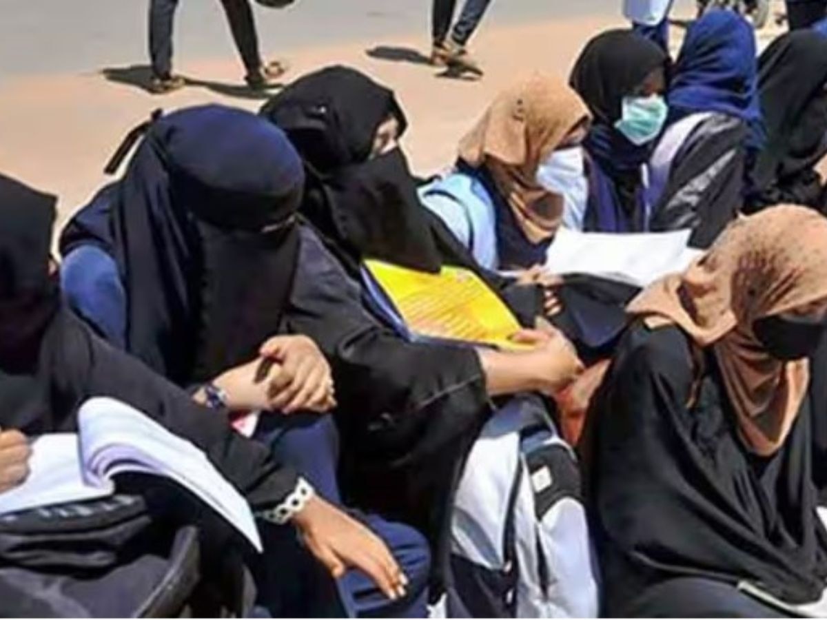 MP News: छात्राओं को हिजाब पहनाने के मामले में कल हाई कोर्ट में होगी सुनवाई,  क्या बहाल होगी स्कूल की मान्यता?