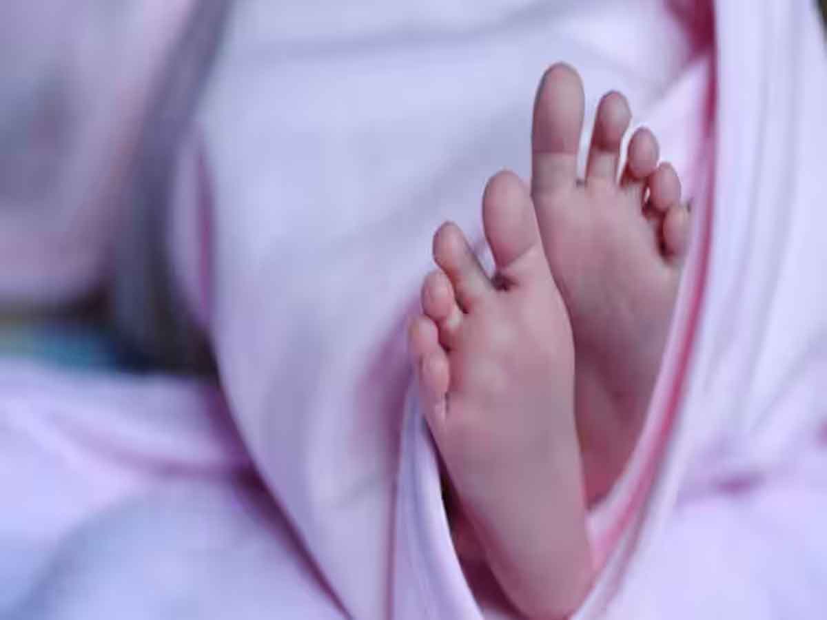 The mother left the 16-month-old girl alone at home To Go On Vacation ...
