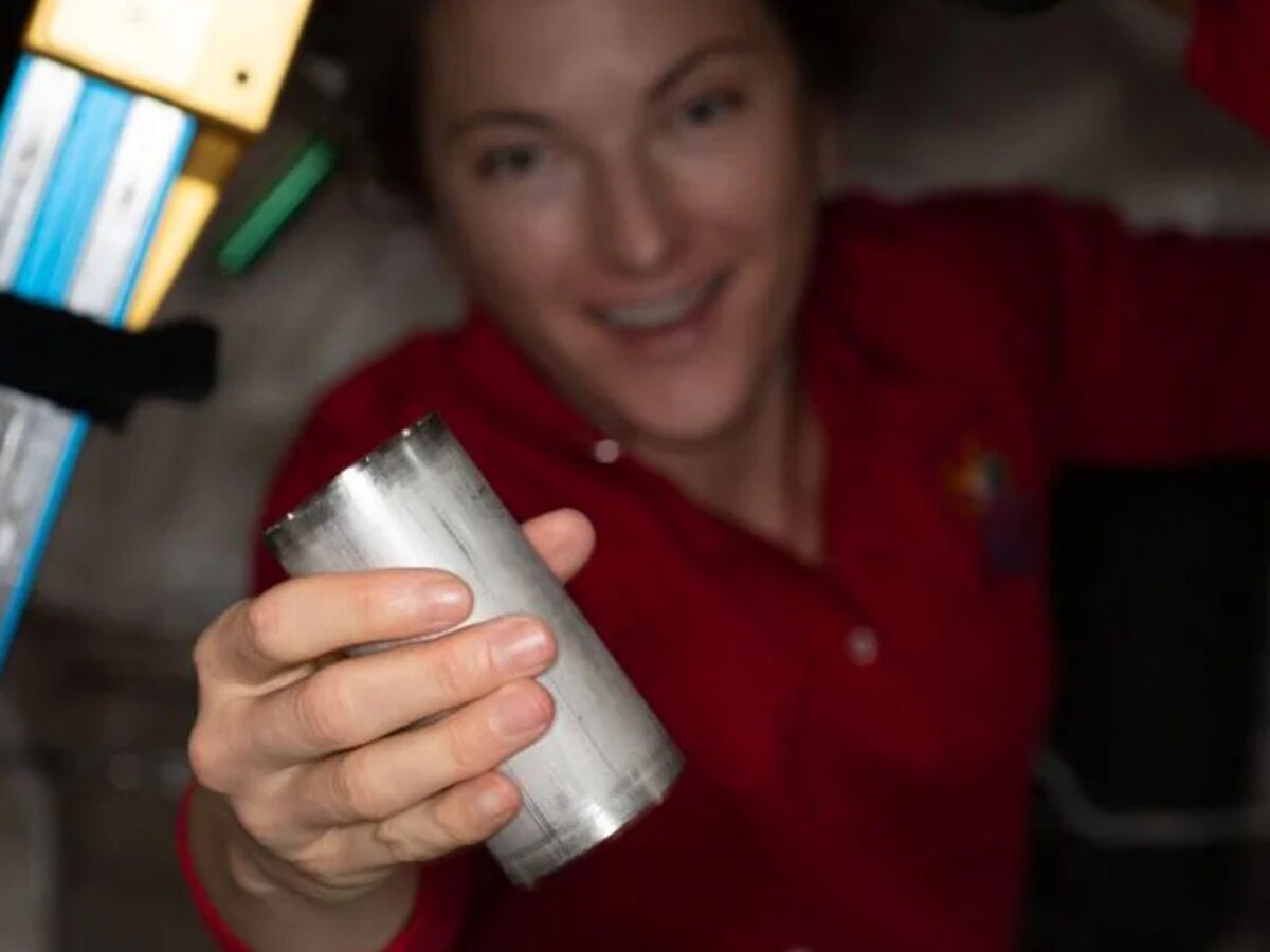 NASA Milestone: नासा का कमाल, एस्ट्रोनॉट्स के पेशाब और पसीने से बनाया पीने का पानी