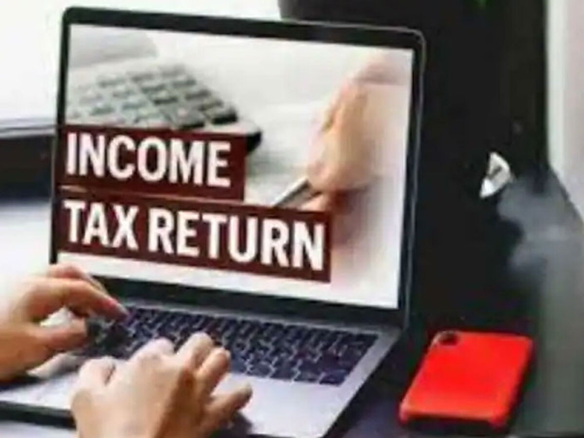 Income Tax Return: ITR फाइल करने वालों ने उड़ा द‍िया गर्दा, इस बार 12 द‍िन पहले ही बना द‍िया र‍िकॉर्ड