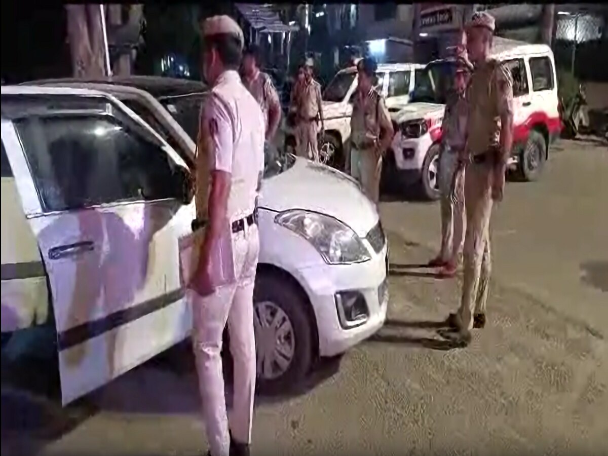 Delhi Vehicle Checking: अपराध पर लगाम लगाने के लिए दिल्ली पुलिस सख्त, रातभर चेकिंग अभियान