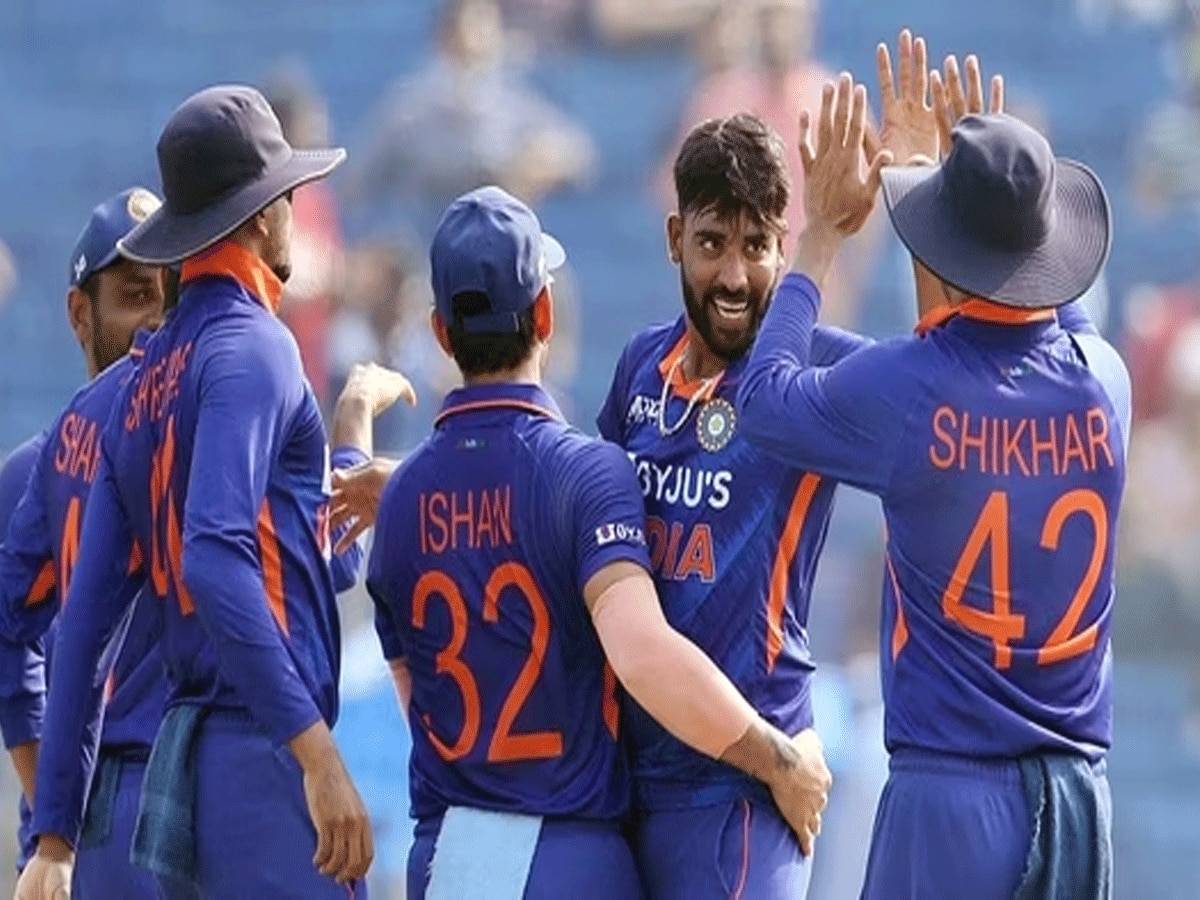 World Cup 2023: विश्व कप में टीम इंडिया के इस गेंदबाज का खेलना लगभग तय! बॅालर के नाम दर्ज है खास रिकॅार्ड