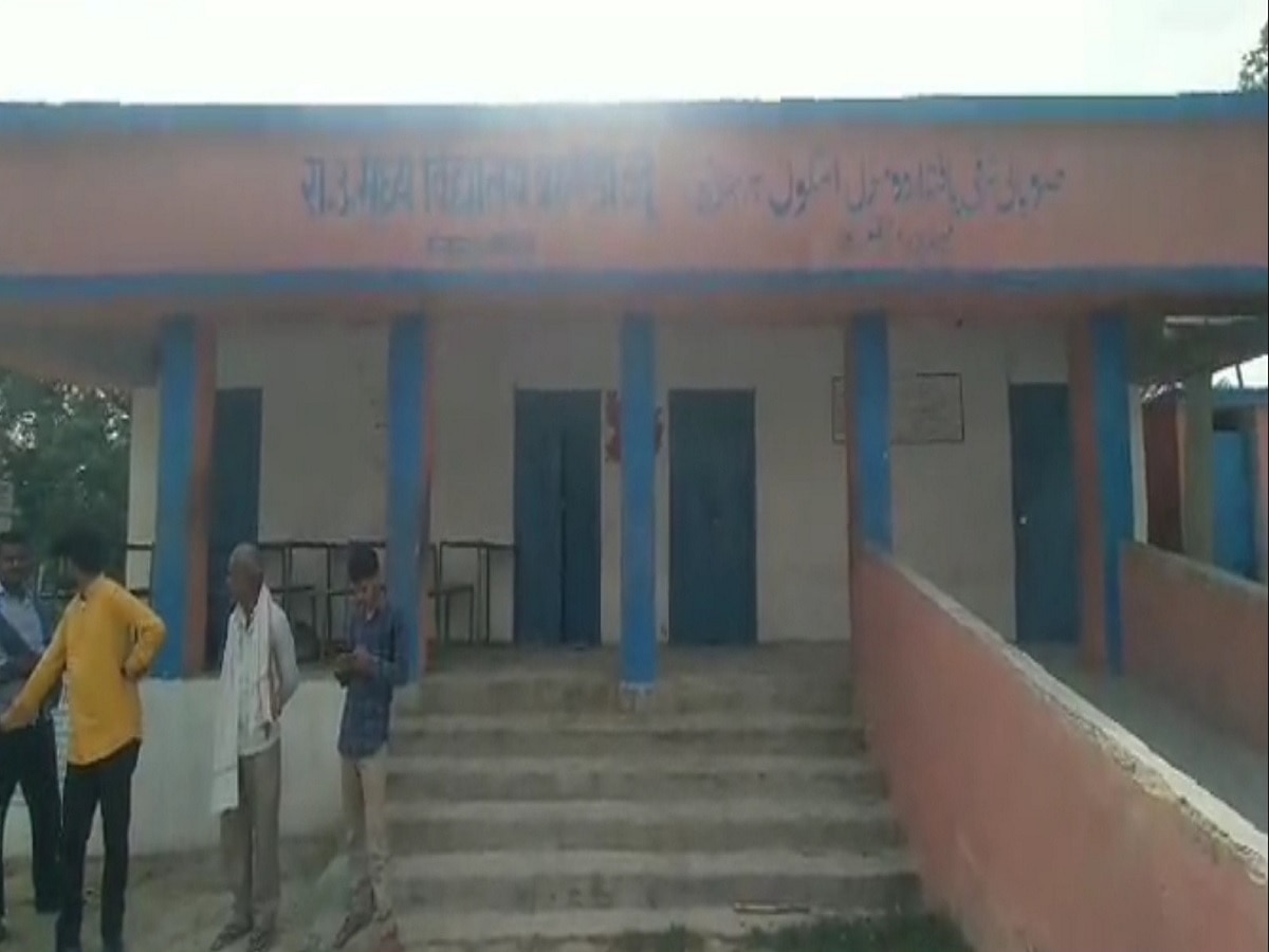 Government school land sold again in Muzaffarpur know the whole matter