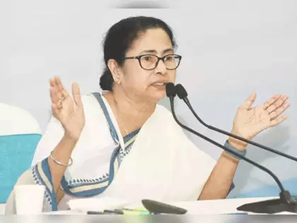 बंगाल की CM ममता बनर्जी ने केंद्र सरकार पर साधा निशाना, कहा- बीजेपी चुनाव के दौरान करते हैं झूठे वादे