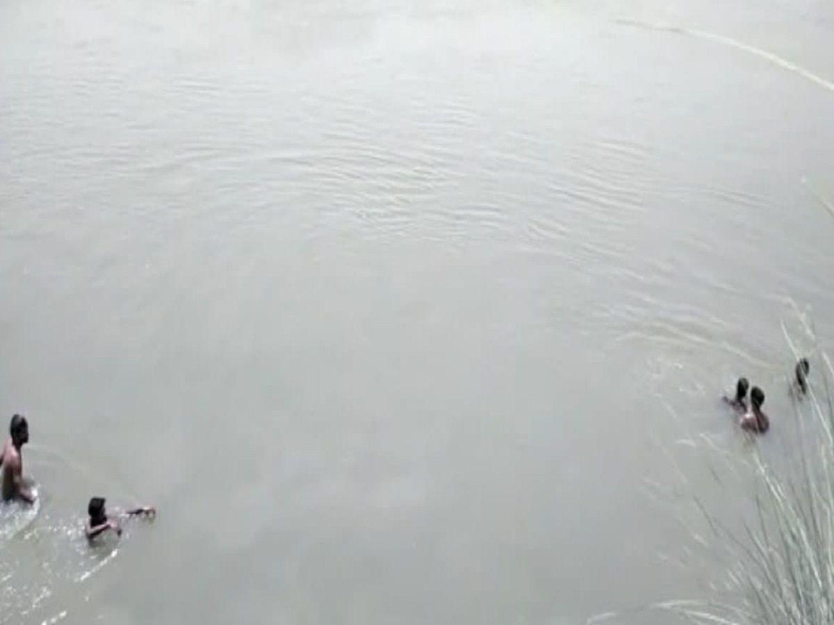 रील्स बनाने के चक्कर में 3 किशोरों की नदी में डूबने से मौत