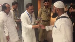 जयपुर लौटी हज यात्रियों की फ्लाइट, हज यात्री एयरपोर्ट पहुंचेंगे, हुआ स्वागत