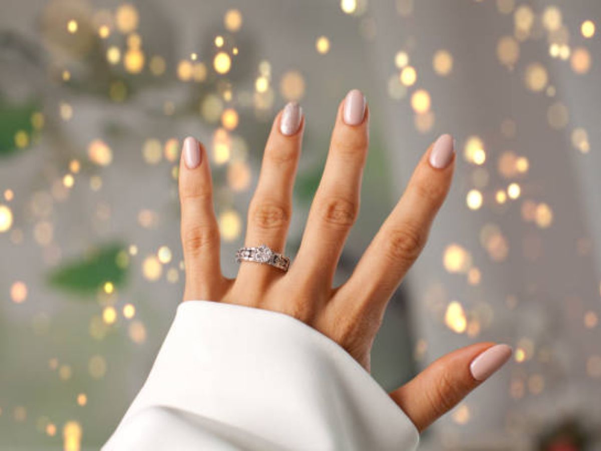 Does It Really Matter How Expensive Your Engagement Ring Is?