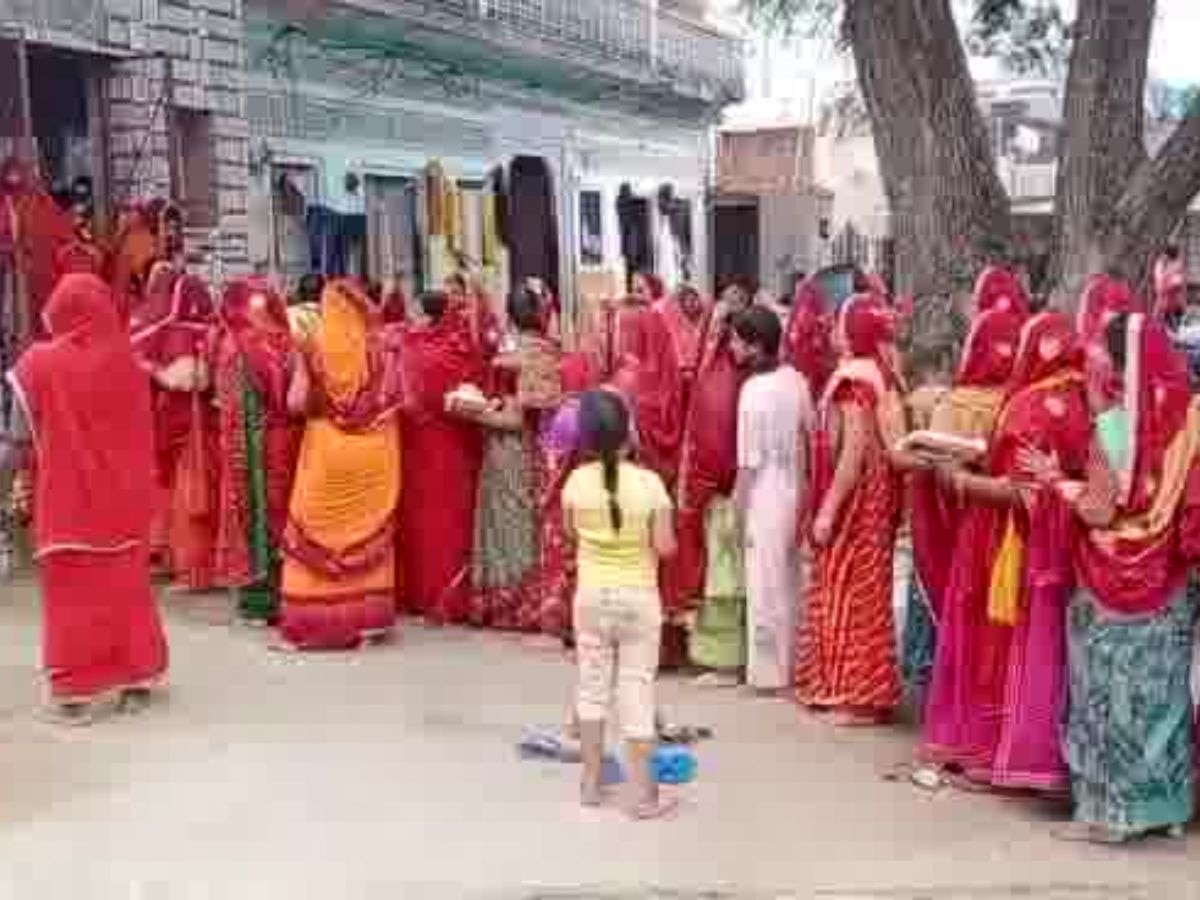 jaipur news: साल भर में एक दिन खुलता है नाग देवता का मंदिर, बड़ी संख्या में आते है लोग