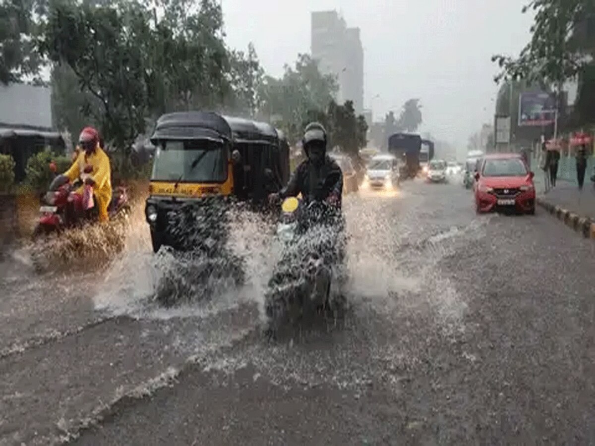 Delhi Weather Update: आज दिल्ली-नोएडा में मूसलाधार बारिश की संभावना, IMD ने दो दिन का किया अलर्ट जारी