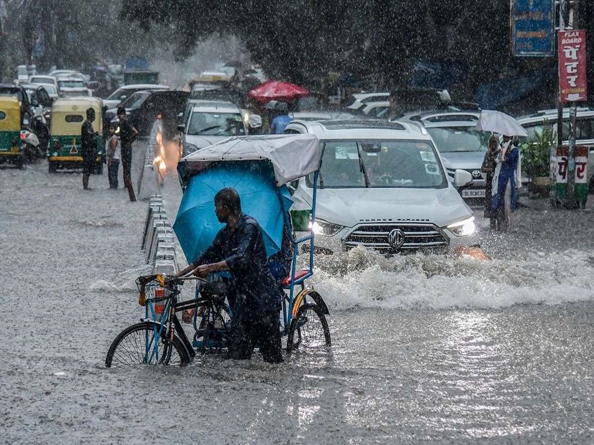 Delhi Rain: दिल्ली में बारिश ने 41 साल का रिकॉर्ड तोड़ा,IMD ने दी ये चेतावनी