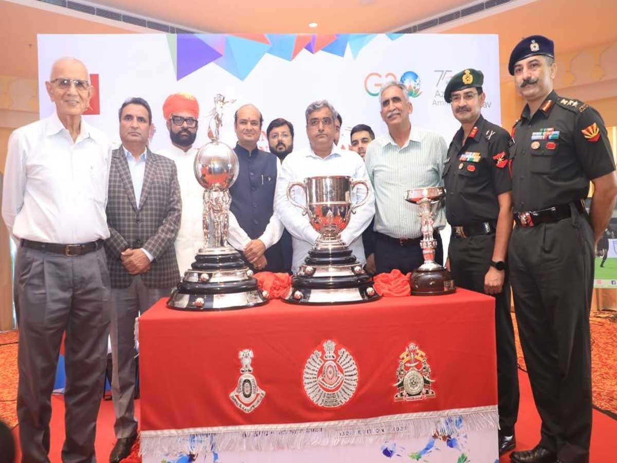 जयपुर में डूरंड कप फुटबॉल टूर्नामेंट 'Trophy Tour' के 132वें संस्करण को हरी झंडी दिखाकर किया रवाना 