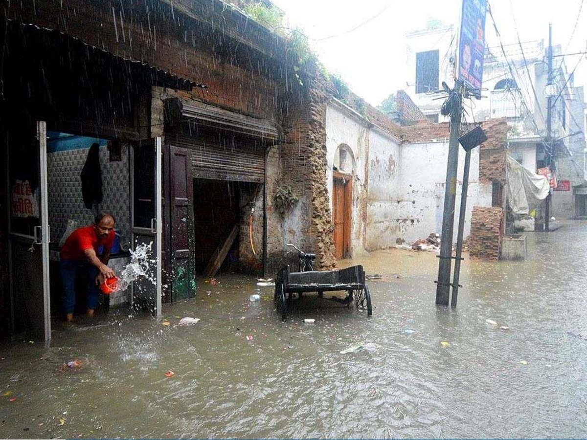 Weather Update: UP में 36 लोगों पर कहर बनकर टूट पड़ी बारिश, यहां सबसे ज्यादा बारिश