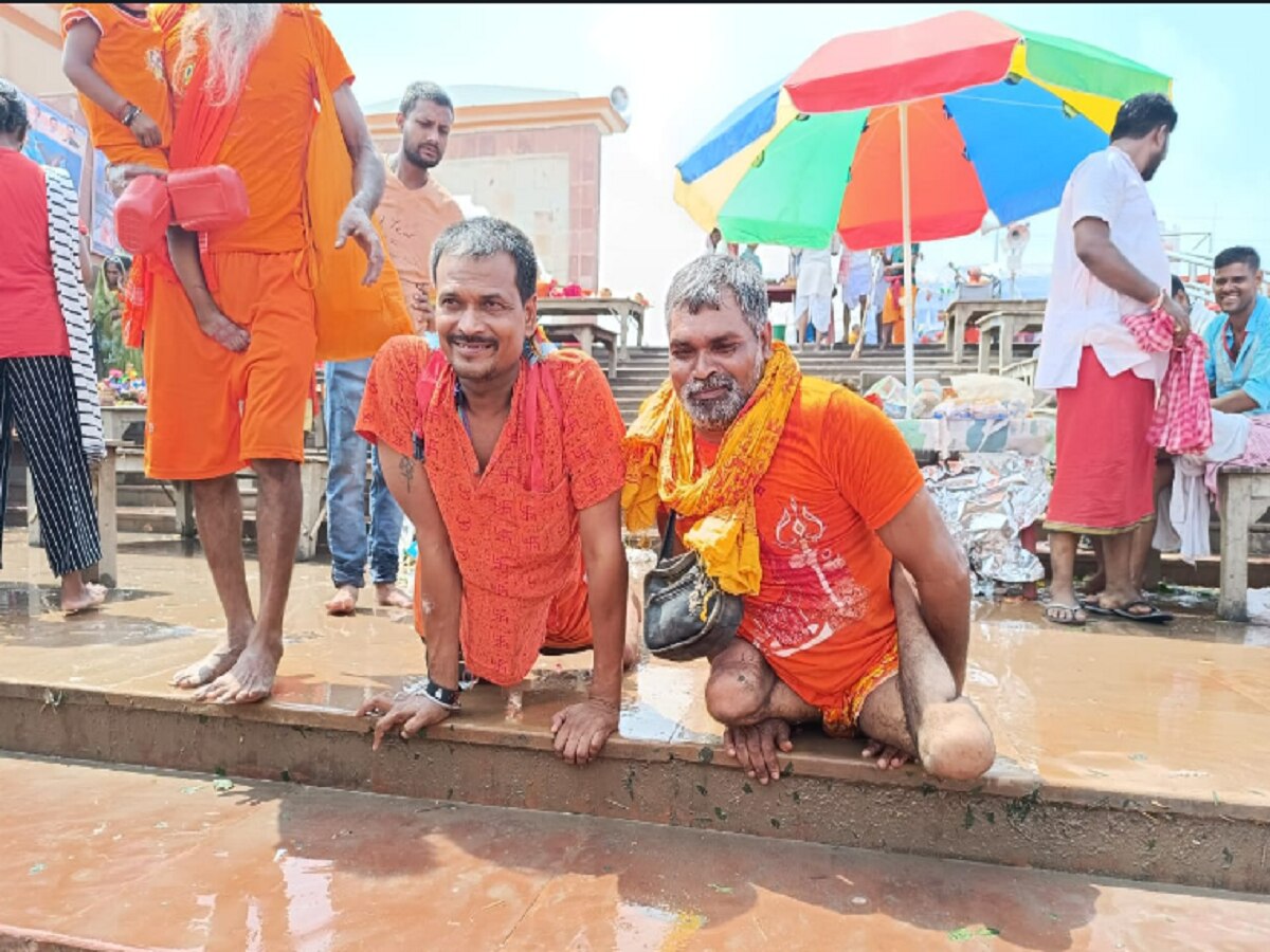 Sawan 2023: शोले के जय-वीरू से कम नहीं बाबा के दो दिव्यांग भक्तों का कहानी, हर सावन में जाते हैं बैधनाथ धाम