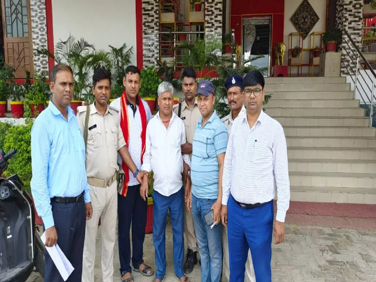 बिहार में बीस हजार रुपये रिश्वत लेते राजस्व कर्मचारी गिरफ्तार, पूछताछ के बाद कोर्ट में पेशी