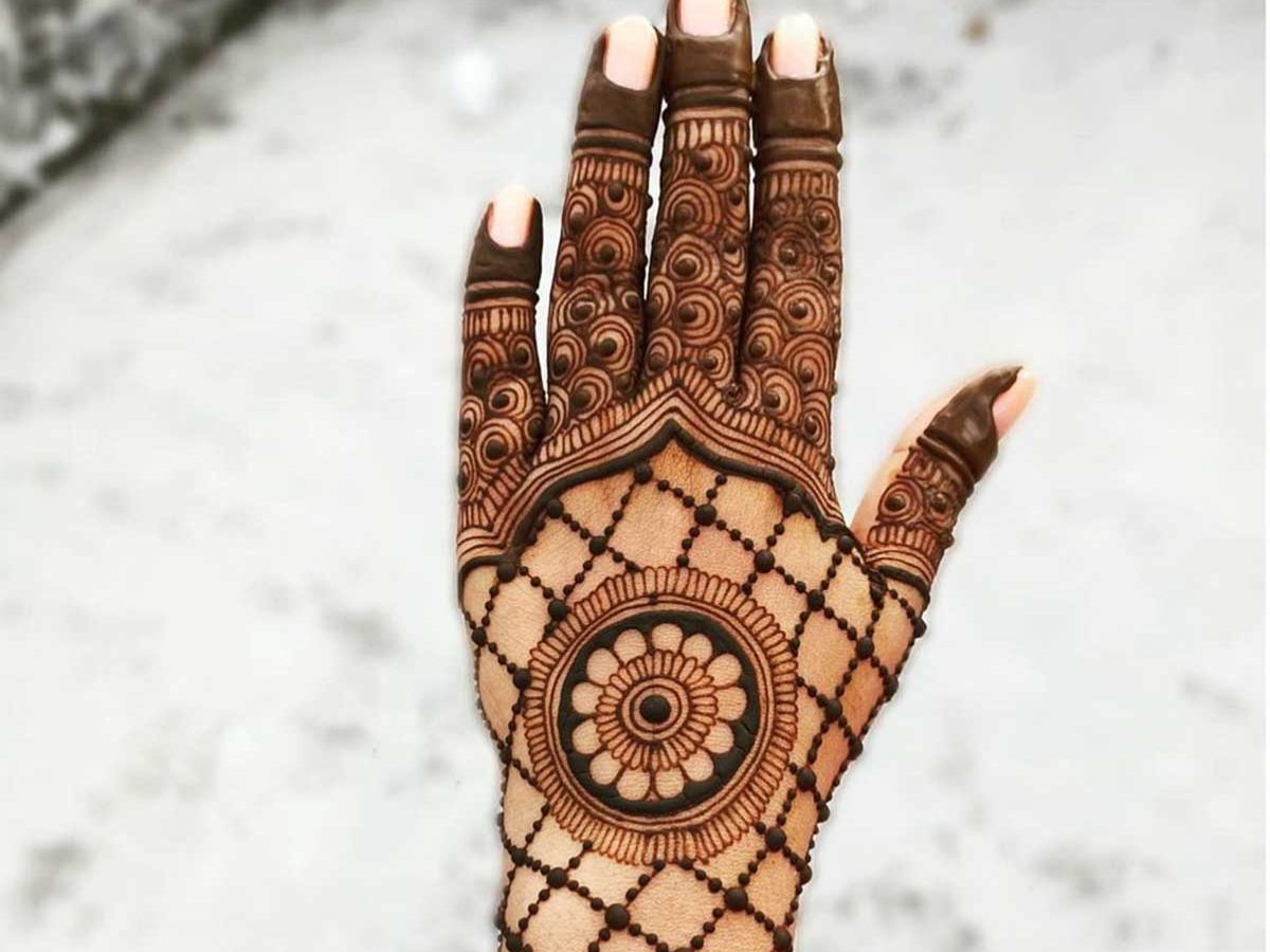 Latest Simple Jaal Mehndi Designs 2022 for Hands || Karwachouth Special  Back Hand Mehndi Designs😍 - YouTube