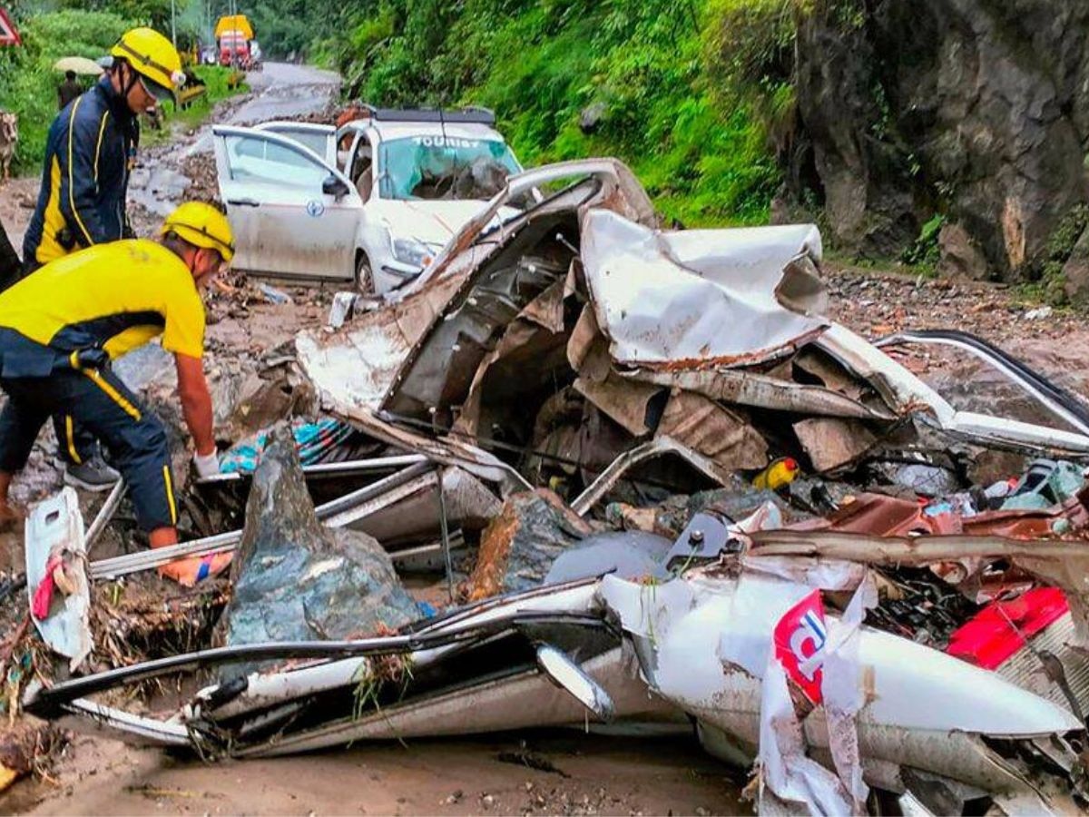 उत्तरकाशी में लैंडस्लाइड, मध्य प्रदेश के 2 लोगों की मौत, यहां के रहने वाले थे मृतक