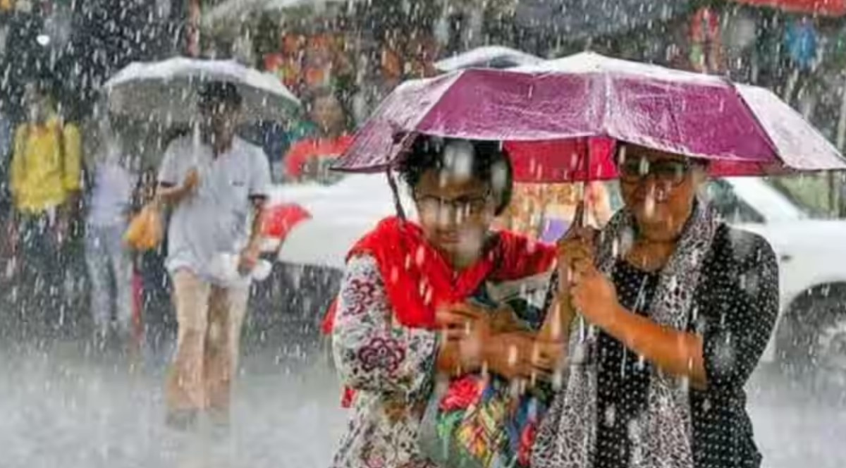 दिल्ली में आने वाले इतने दिनों में लगातार बारिश की संभावना, उत्तराखंड के 8 जिलों में भारी बारिश का रेड अलर्ट