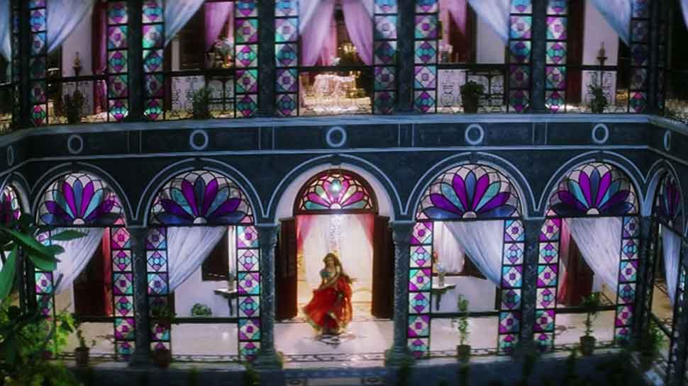 Shahrukh khan devdas was blockbuster hit 21 years ago aishwarya rai ...