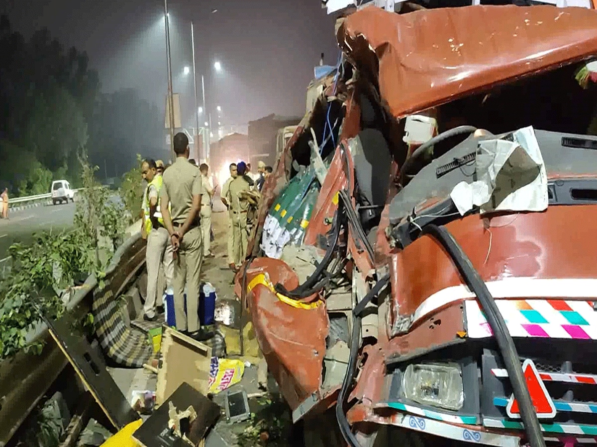 Accident News: गाजियाबाद और करनाल में सड़क हादसे का शिकार हुए कांवड़िए, 5 कांवडियों की मौत, कई घायल