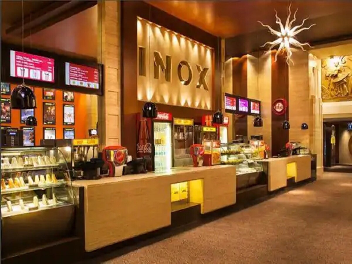 PVR Inox में देखने जा रहे मूवी, तो सस्ता हो गया पॉपकॉर्न समेत खाने का ये सामान