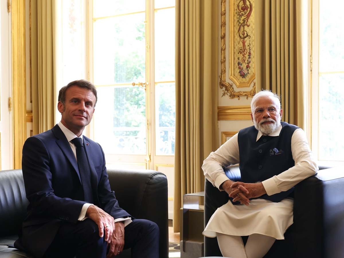 India France: फ्रांस से पाकिस्तान और चीन को बड़ी चेतावनी! पीएम मोदी और मैक्रां ने कहा- नहीं बर्दाश्त करेंगे धौंसपट्टी, नियमों का हो पालन