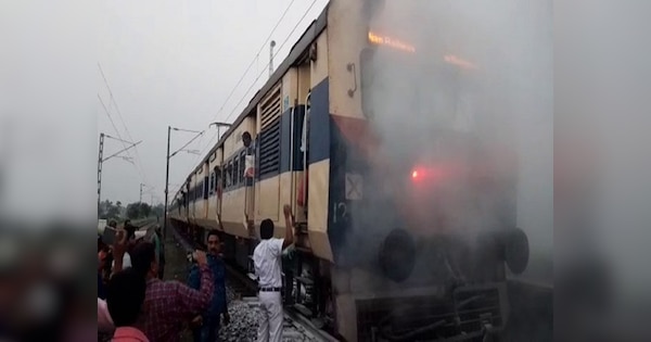 Train Fire: ବାଲେଶ୍ୱରରେ ପୁଣି ଟ୍ରେନ ଅଘଟଣ, ପାସେଞ୍ଜର ଟ୍ରେନରେ ଲାଗିଲା ନିଆଁ ...