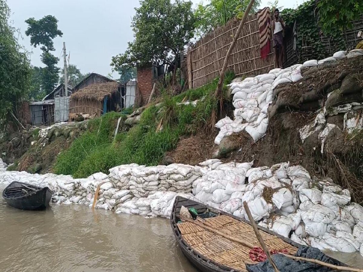 Bihar Flood: कोसी नदी किनारे बसे गांव में कटाव तेज, दियारा में कई एकड़ खेतिहर जमीन नदी में समाया