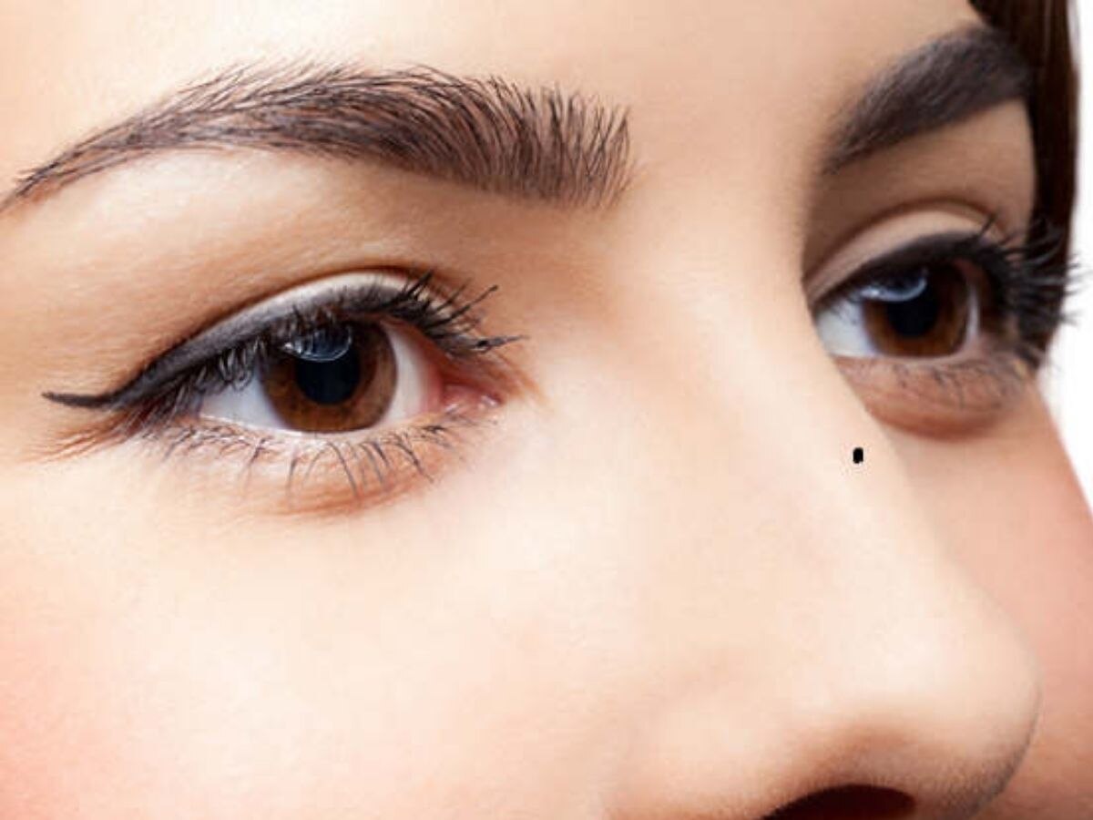 Mole Around Nose meaning in hindi naak ke aaspas til hona ka matlab