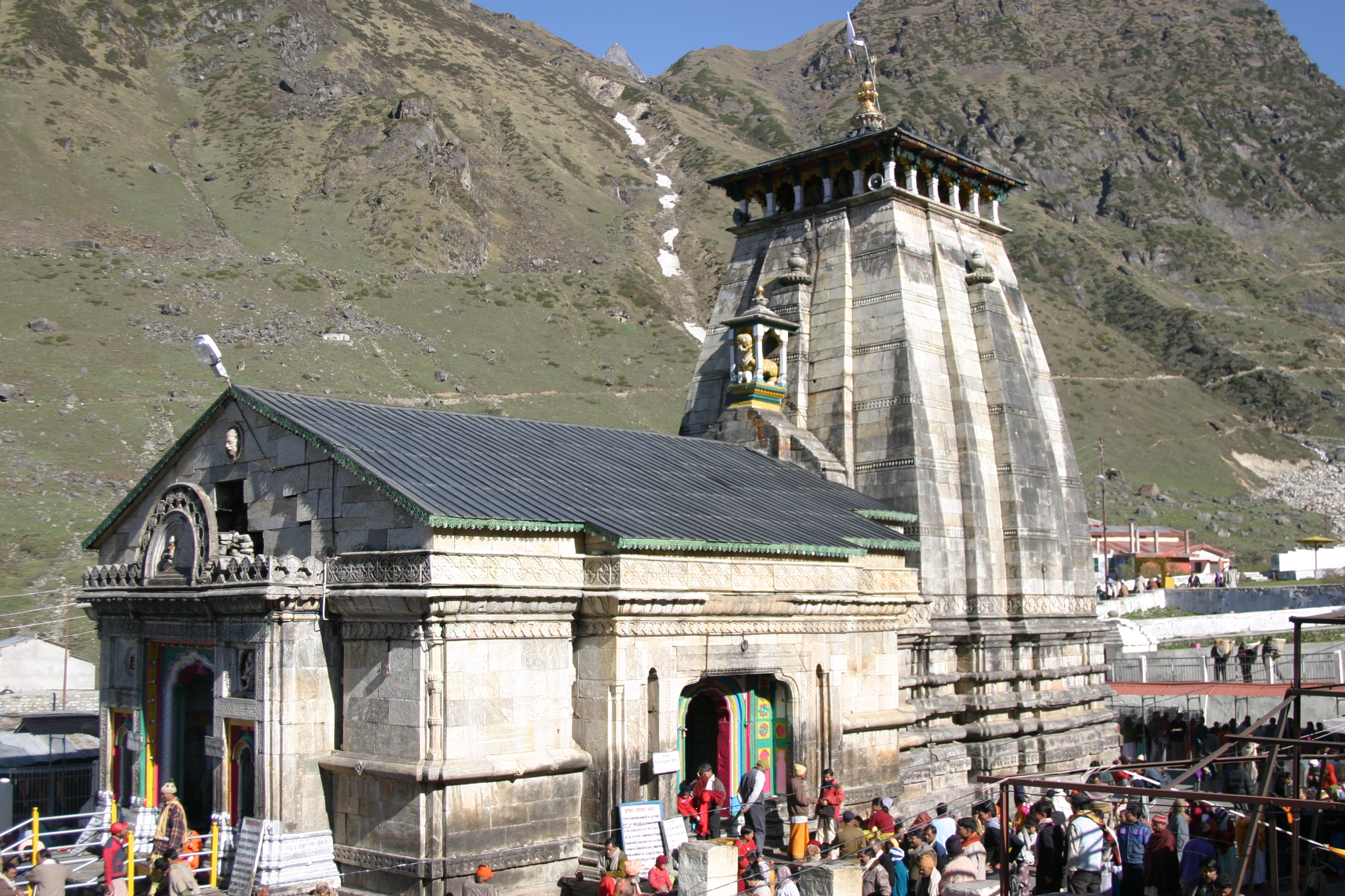 Kedarnath Dham: केदारनाथ धाम में मोबाइल फोन ले जाने पर होगी कार्रवाई, फोटो-वीडियो बनाने पर लगा प्रतिबंध Kedarnath Dham: केदारनाथ धाम में मोबाइल फोन ले जाने पर होगी कार्रवाई, फोटो-वीडियो बनाने पर लगा प्रतिबंध