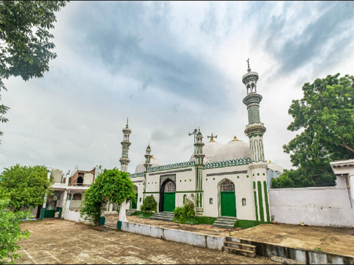 Women Masjid: जमशेदपुर में बन रहा है देश का पहला महिला मस्जिद, पुरुष की एंट्री रहेगी पर रहेगी पाबंदी 