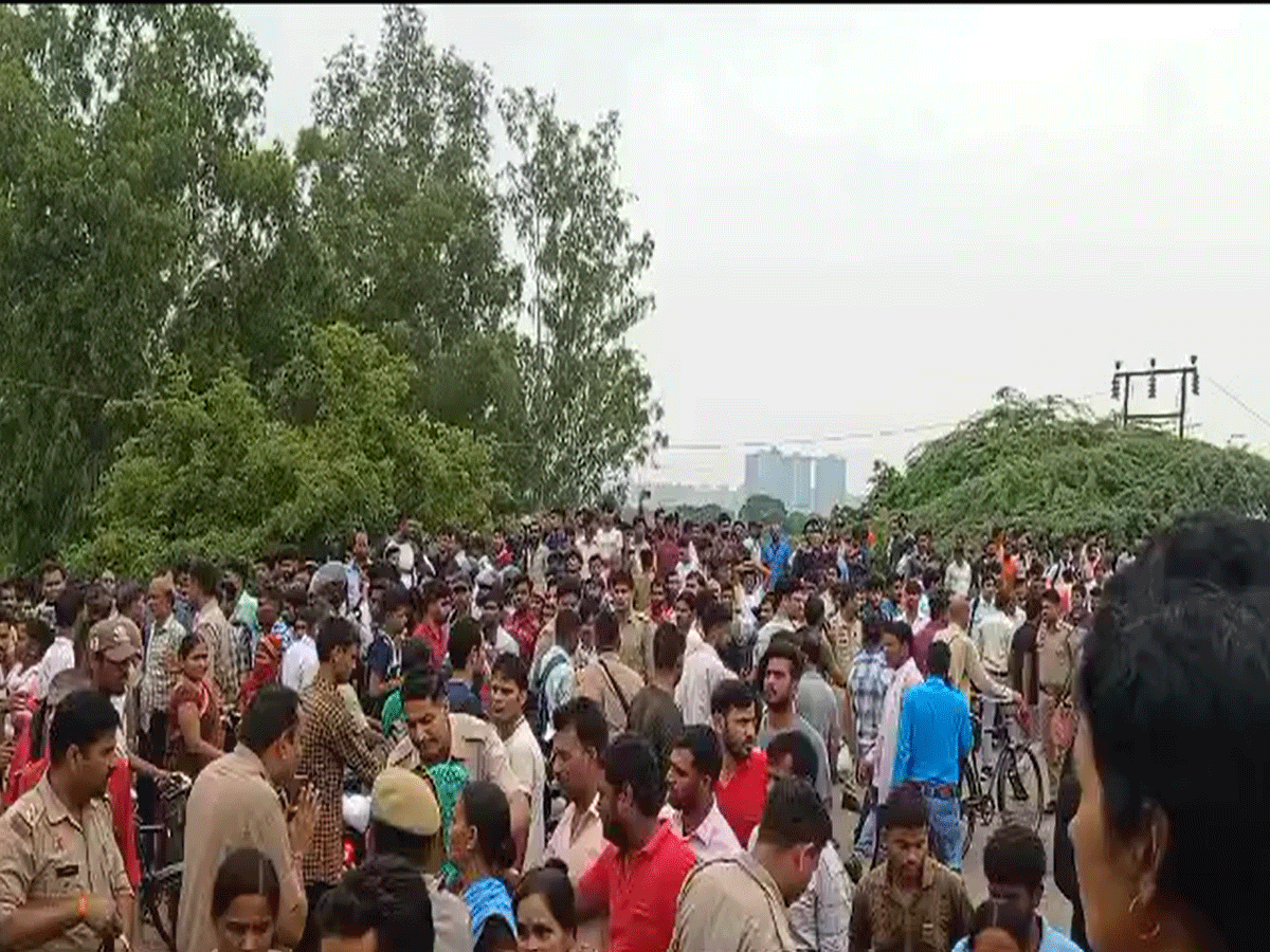 Delhi- NCR Flood Live Update: पेशी के लिए राऊज एवेन्यू कोर्ट पहुंचे पूर्व WFI चीफ बृजभूषण शरण सिंह Delhi- NCR Flood Live Update: पेशी के लिए राऊज एवेन्यू कोर्ट पहुंचे पूर्व WFI चीफ बृजभूषण शरण सिंह